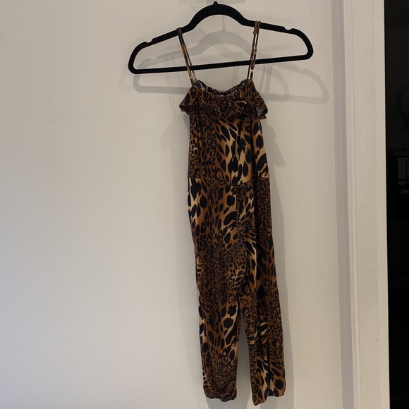 Adorable Girls Romper - Picture 2 of 3